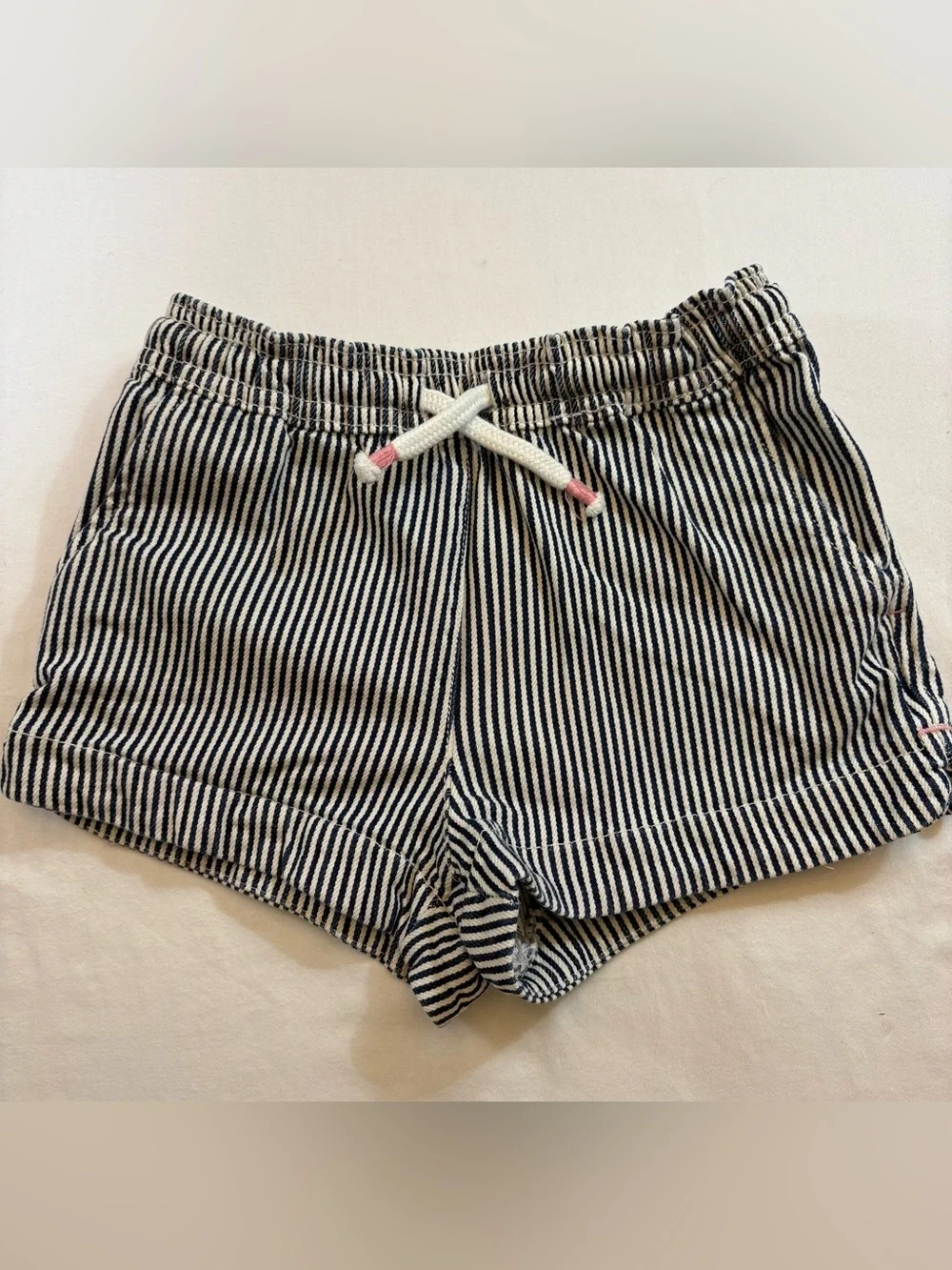Mini Boden Girls Hickory Striped Heart Pocket Shorts Navy White Size 7